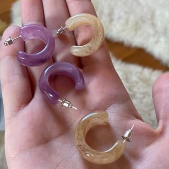 5/$35 🌙 Minimalist Jade Amethyst Citrine Tone Acrylic Huggie Hoop Earrings |NWT - Picture 12 of 17